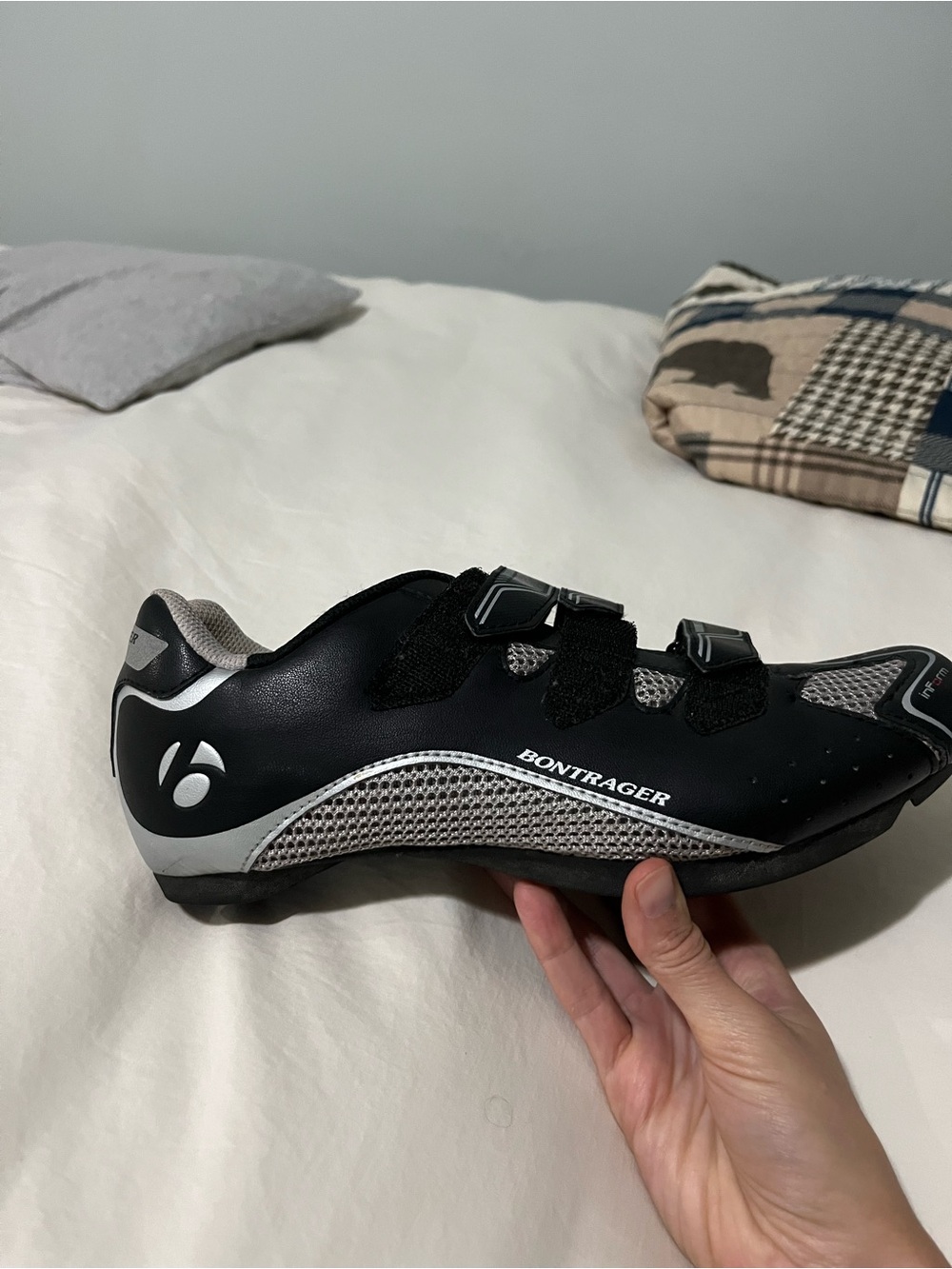 Adult Black and Gray Cycling Shoe
